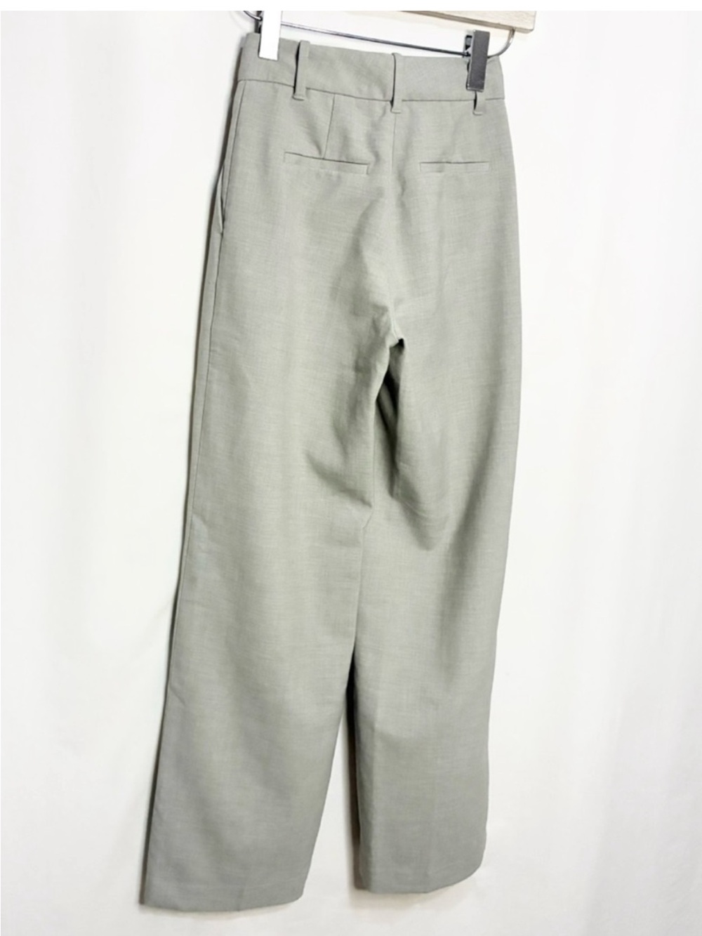 Aritzia The Effortless Pant - (Re)ssential